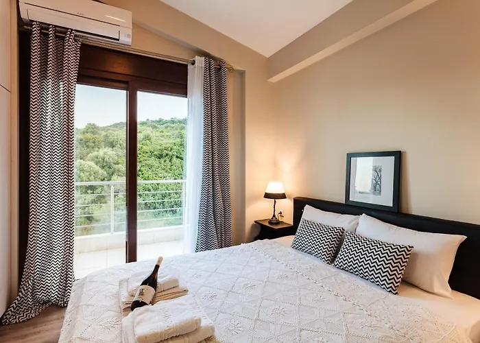 Armonia By The Sea - Majestic Seaside Retreat *