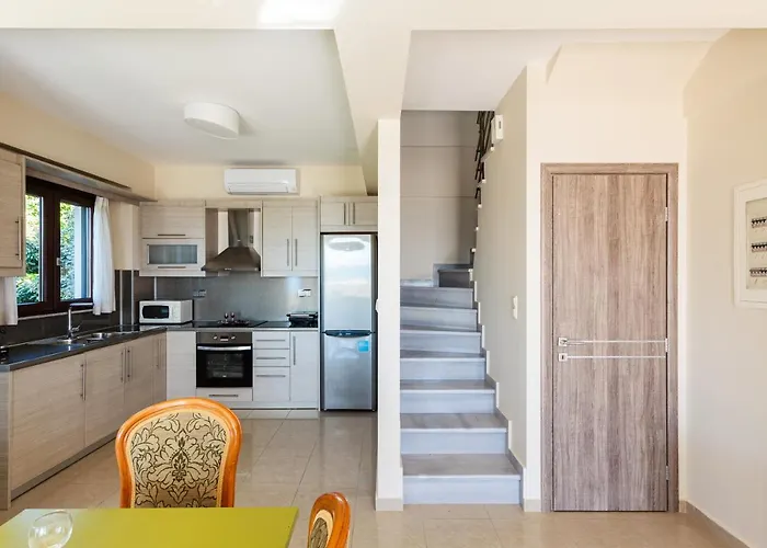 Armonia By The Sea - Majestic Seaside Retreat Πεταλίδι